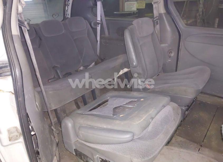 Photo 8 of 2006 Chrysler Town & COUNTRY LX (VIN 2A4GP44R76R622968)