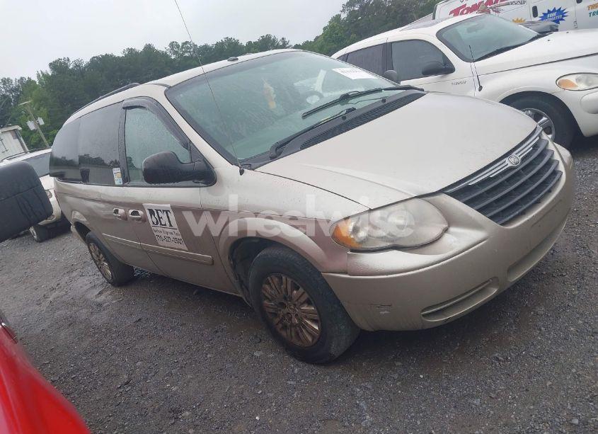 2006 Chrysler Town & COUNTRY LX (VIN 2A4GP44R76R827769) main photo