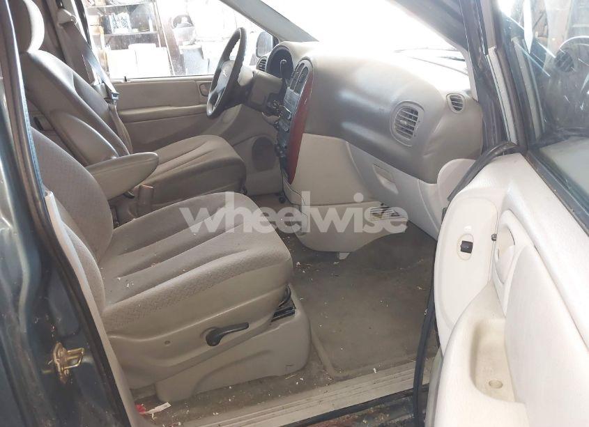 Photo 5 of 2006 Chrysler Town & COUNTRY LX (VIN 2A4GP44R86R794961)