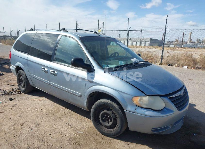 2006 Chrysler Town & COUNTRY LX (VIN 2A4GP44R96R632272) main photo