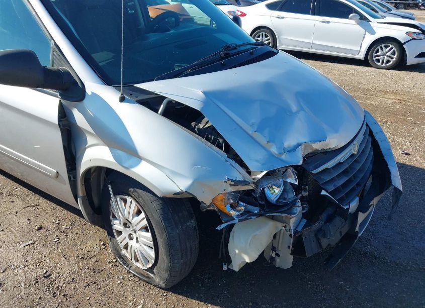 Photo 6 of 2007 Chrysler Town & COUNTRY LX (VIN 2A4GP44R97R133490)