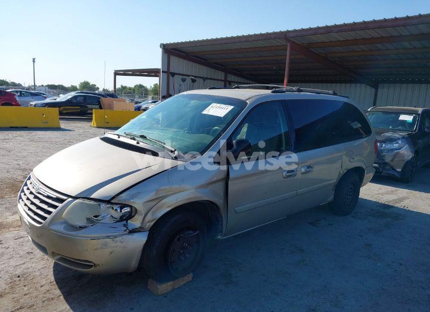 Photo 6 of 2006 Chrysler Town & COUNTRY LX (VIN 2A4GP44RX6R704158)