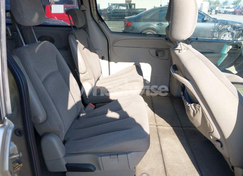 Photo 8 of 2006 Chrysler Town & COUNTRY LX (VIN 2A4GP44RX6R704158)