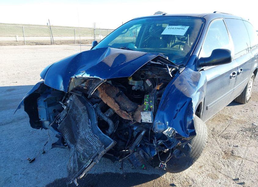 Photo 6 of 2006 Chrysler Town & COUNTRY LX (VIN 2A4GP44RX6R851063)