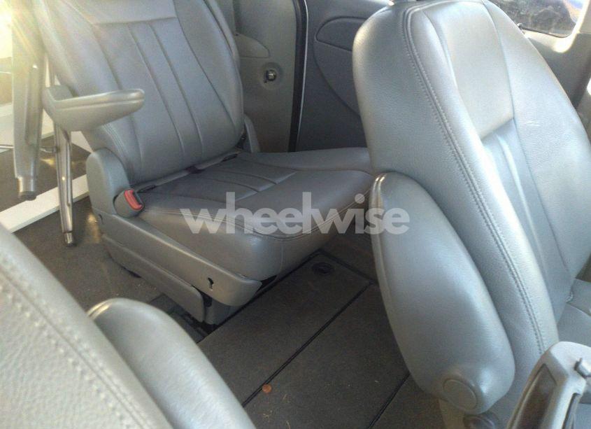 Photo 8 of 2006 Chrysler Town & COUNTRY TOURING (VIN 2A4GP54L06R845287)