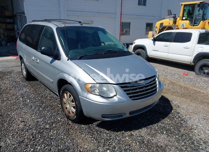 2006 Chrysler Town & COUNTRY TOURING (VIN 2A4GP54L36R820920) main photo