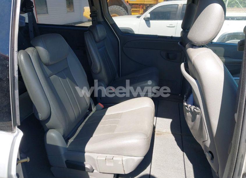 Photo 8 of 2006 Chrysler Town & COUNTRY TOURING (VIN 2A4GP54L36R820920)