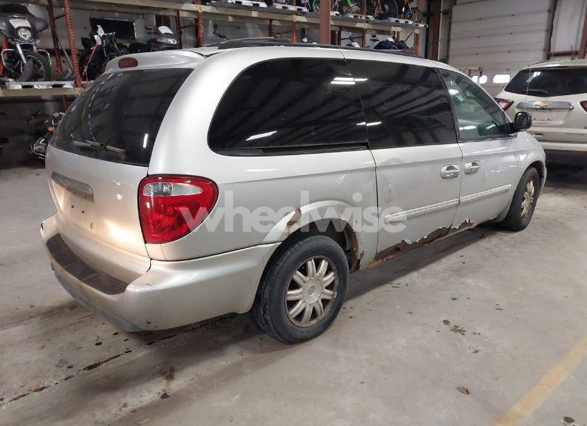Photo 4 of 2006 Chrysler Town & COUNTRY TOURING (VIN 2A4GP54L46R712449)