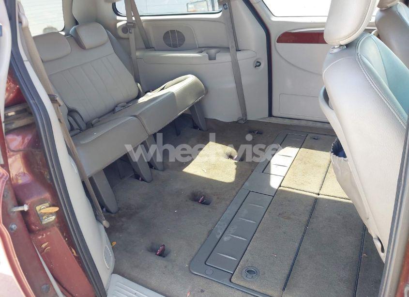 Photo 8 of 2007 Chrysler Town & COUNTRY TOURING (VIN 2A4GP54L47R183859)