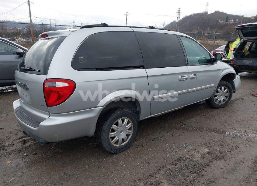 Photo 4 of 2006 Chrysler Town & COUNTRY TOURING (VIN 2A4GP54L56R922705)