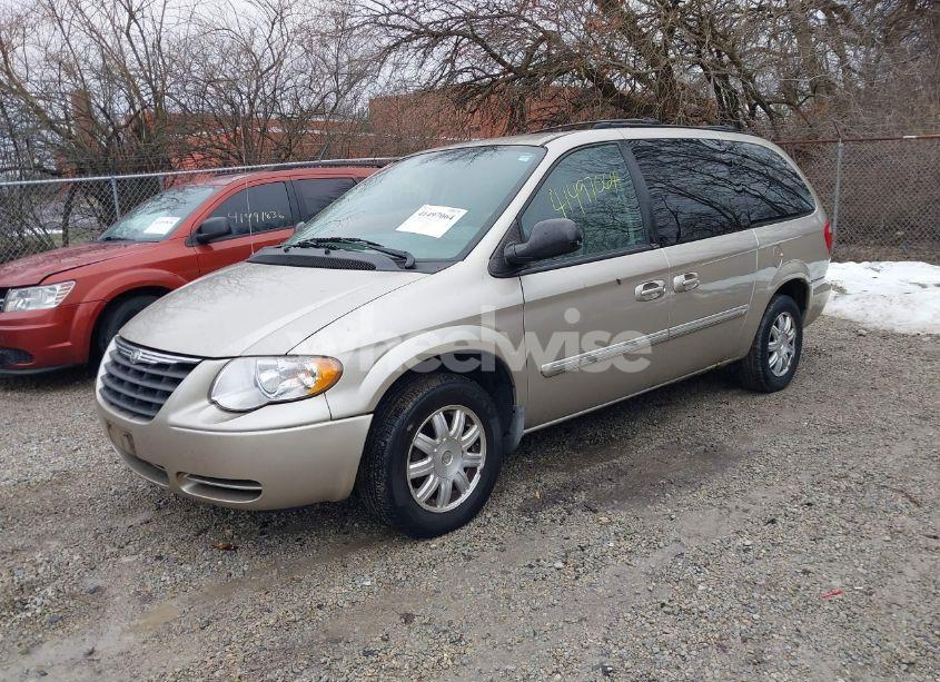 Photo 2 of 2006 Chrysler Town & COUNTRY TOURING (VIN 2A4GP54L66R644431)