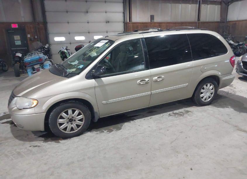 Photo 2 of 2006 Chrysler Town & COUNTRY TOURING (VIN 2A4GP54L66R826694)