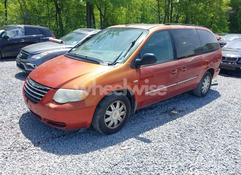 Photo 2 of 2006 Chrysler Town & COUNTRY TOURING (VIN 2A4GP54L76R688230)