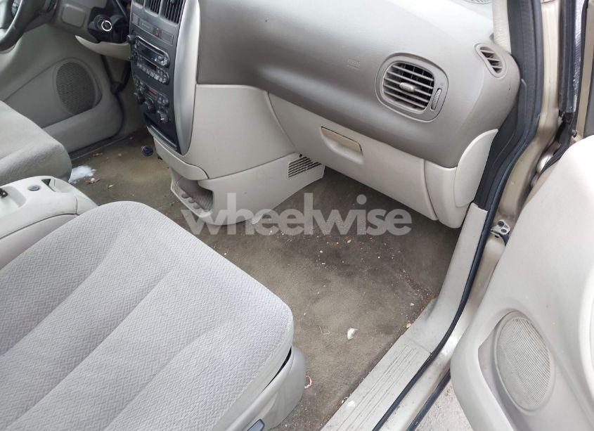 Photo 5 of 2006 Chrysler Town & COUNTRY TOURING (VIN 2A4GP54L86R888680)