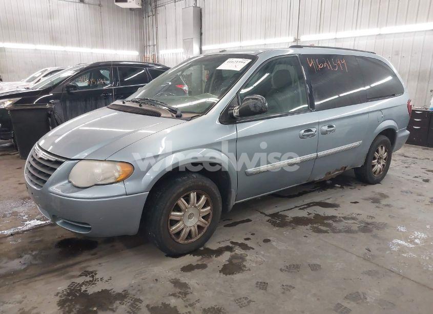 Photo 2 of 2006 Chrysler Town & COUNTRY TOURING (VIN 2A4GP54L96R849161)