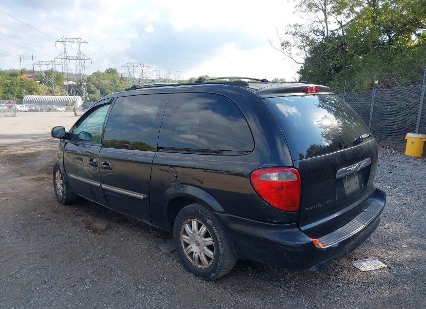 Photo 3 of 2006 Chrysler Town & COUNTRY TOURING (VIN 2A4GP54LX6R663385)