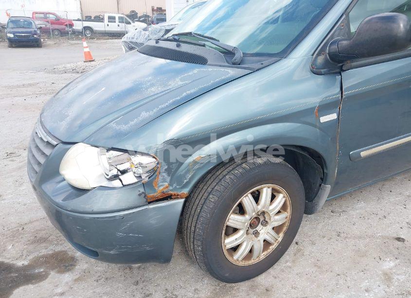 Photo 6 of 2006 Chrysler Town & COUNTRY TOURING (VIN 2A4GP54LX6R693048)