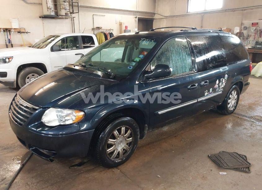 Photo 2 of 2007 Chrysler Town & COUNTRY TOURING (VIN 2A4GP54LX7R207730)