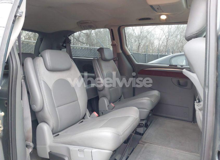 Photo 8 of 2006 Chrysler Town & COUNTRY LIMITED (VIN 2A4GP64L06R910712)