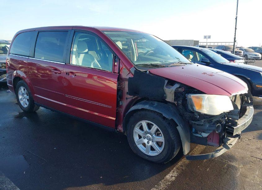 2010 Chrysler Town & COUNTRY NEW LX (VIN 2A4RR2D12AR329862) main photo