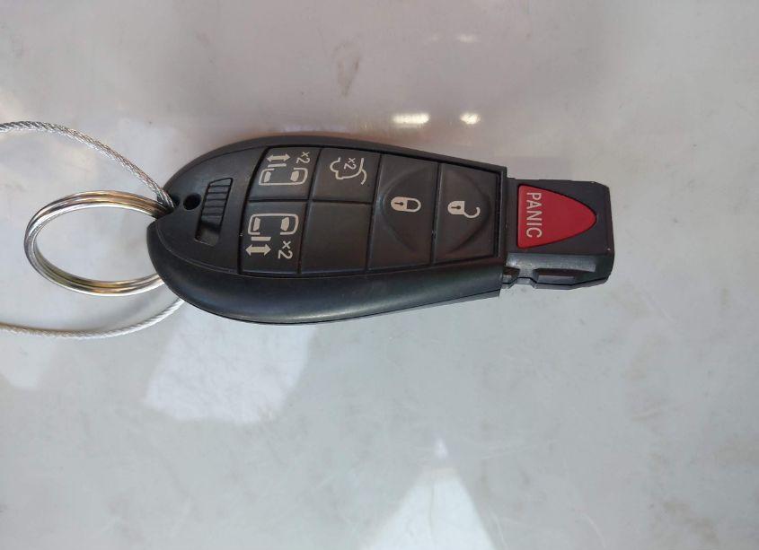 Photo 11 of 2010 Chrysler Town & COUNTRY NEW LX (VIN 2A4RR2D12AR329862)