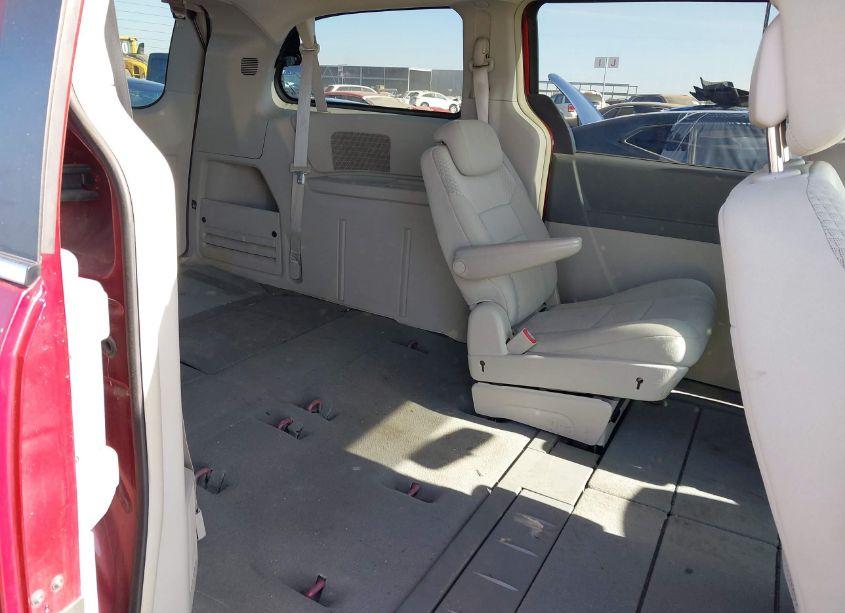 Photo 8 of 2010 Chrysler Town & COUNTRY NEW LX (VIN 2A4RR2D12AR329862)