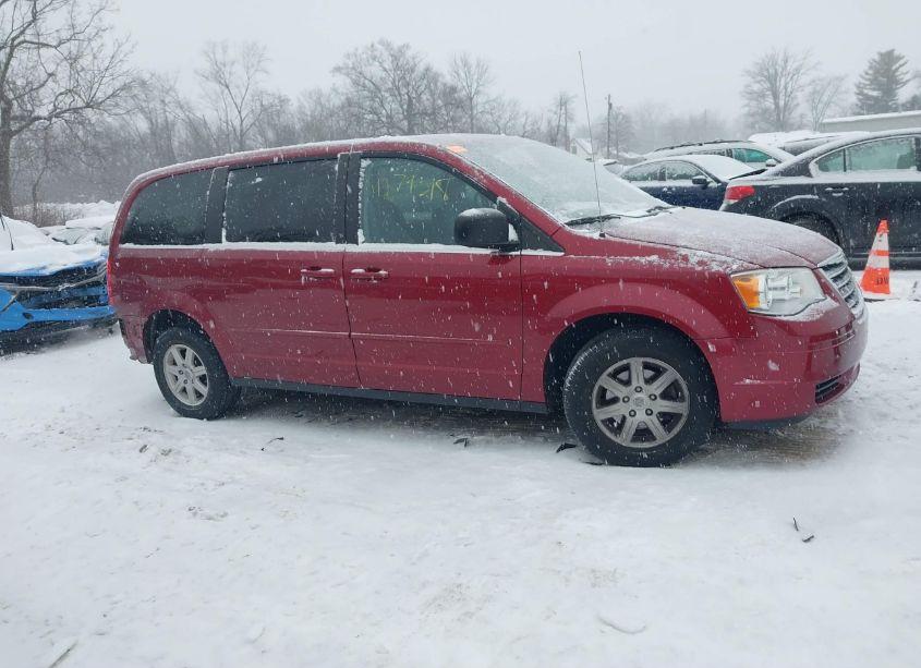 Photo 14 of 2010 Chrysler Town & COUNTRY NEW LX (VIN 2A4RR2D12AR357189)