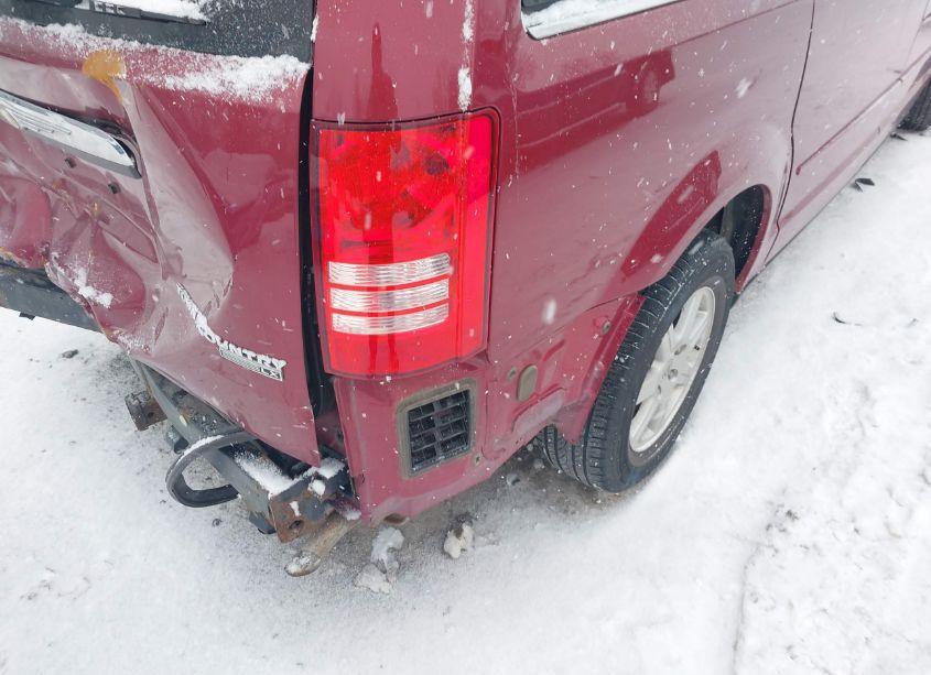 Photo 18 of 2010 Chrysler Town & COUNTRY NEW LX (VIN 2A4RR2D12AR357189)