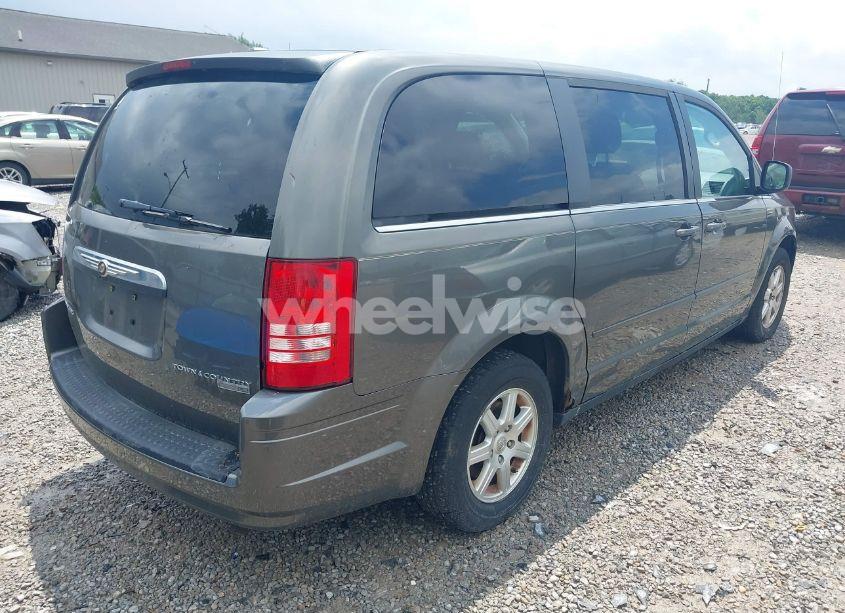 Photo 4 of 2010 Chrysler Town & COUNTRY NEW LX (VIN 2A4RR2D14AR329894)