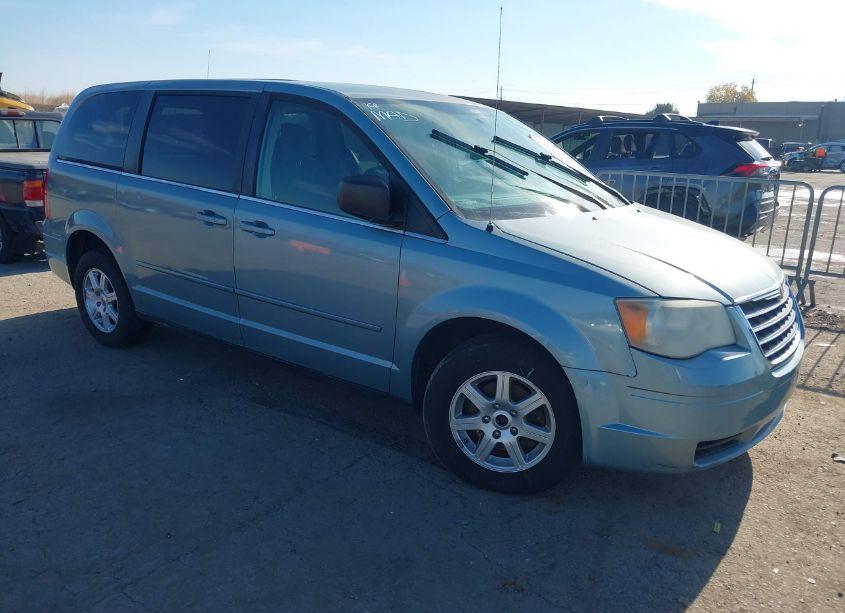 2010 Chrysler Town & COUNTRY NEW LX (VIN 2A4RR2D14AR374947) main photo