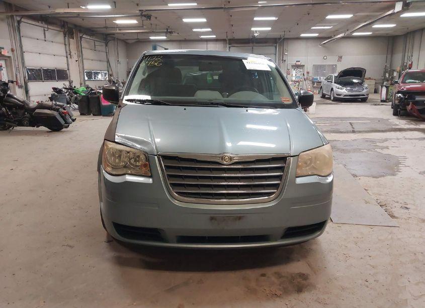 Photo 13 of 2010 Chrysler Town & COUNTRY NEW LX (VIN 2A4RR2D15AR365822)