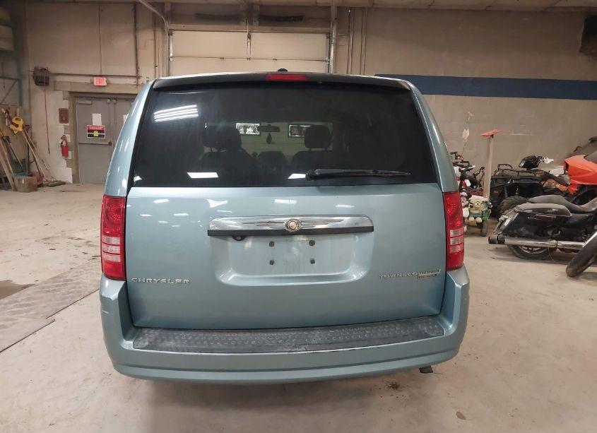 Photo 15 of 2010 Chrysler Town & COUNTRY NEW LX (VIN 2A4RR2D15AR365822)