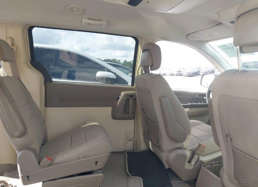 Photo 8 of 2010 Chrysler Town & COUNTRY NEW LX (VIN 2A4RR2D16AR374545)