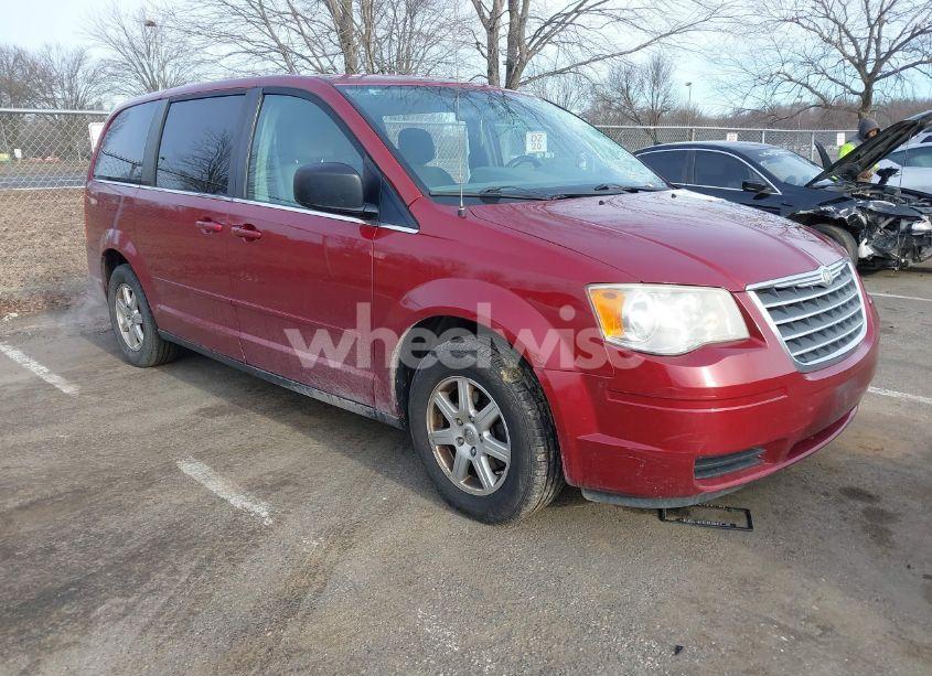 2010 Chrysler Town & COUNTRY NEW LX (VIN 2A4RR2D16AR374772) main photo