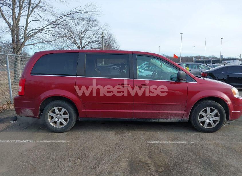 Photo 13 of 2010 Chrysler Town & COUNTRY NEW LX (VIN 2A4RR2D16AR374772)