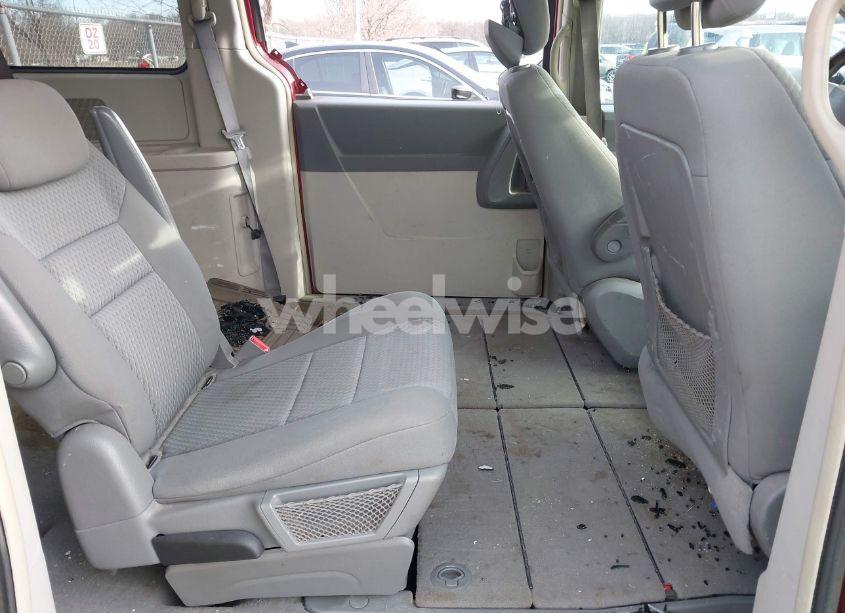Photo 8 of 2010 Chrysler Town & COUNTRY NEW LX (VIN 2A4RR2D16AR374772)
