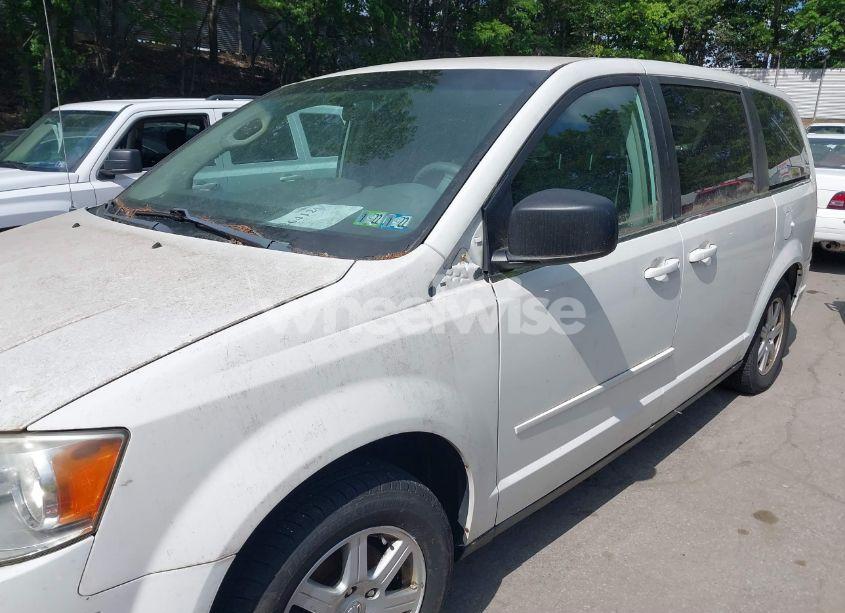 Photo 14 of 2010 Chrysler Town & COUNTRY NEW LX (VIN 2A4RR2D17AR405642)