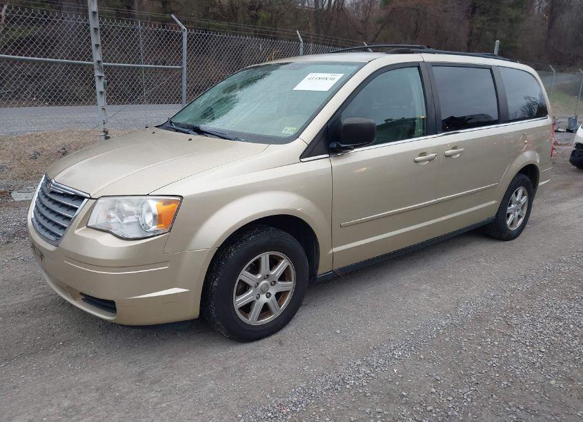 Photo 2 of 2010 Chrysler Town & COUNTRY NEW LX (VIN 2A4RR2D18AR321877)