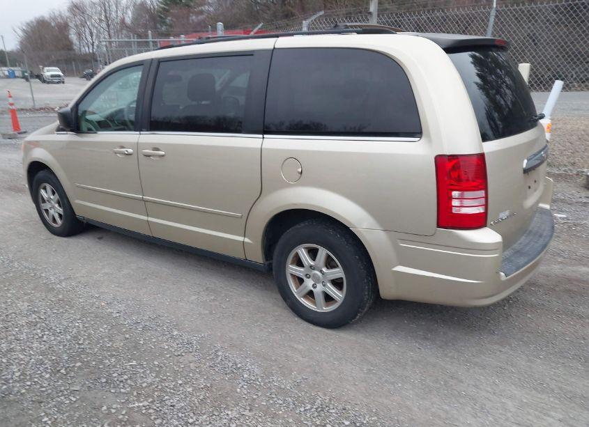 Photo 3 of 2010 Chrysler Town & COUNTRY NEW LX (VIN 2A4RR2D18AR321877)