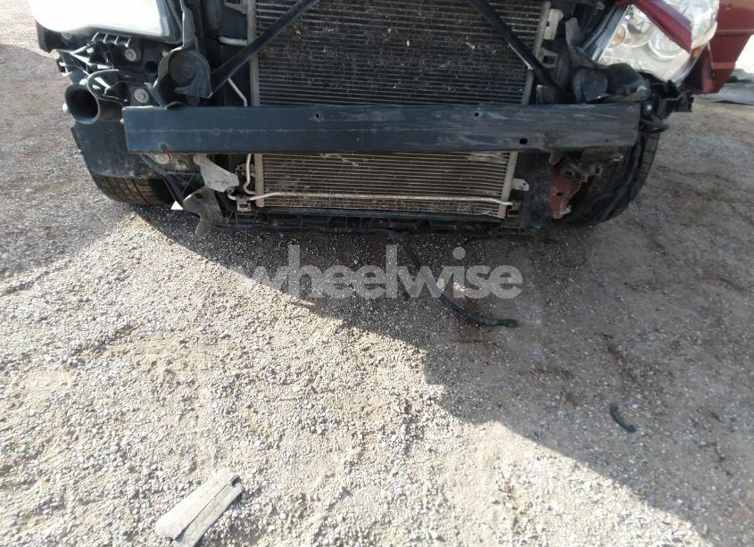 Photo 6 of 2010 Chrysler Town & COUNTRY NEW LX (VIN 2A4RR2D18AR375258)