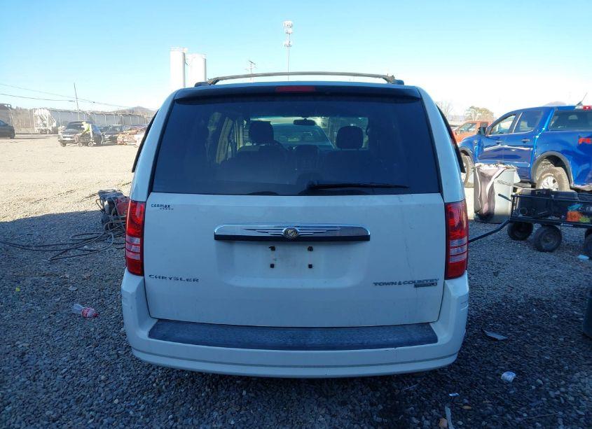 Photo 17 of 2010 Chrysler Town & COUNTRY NEW LX (VIN 2A4RR2D18AR381528)
