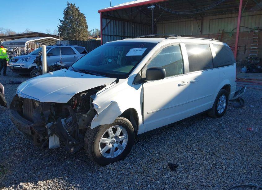 Photo 2 of 2010 Chrysler Town & COUNTRY NEW LX (VIN 2A4RR2D18AR381528)