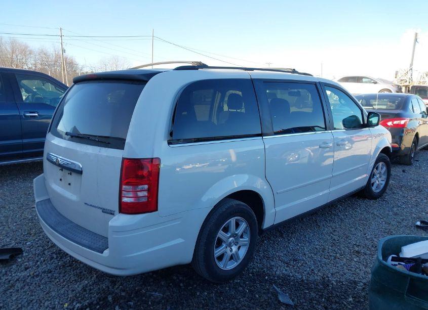 Photo 4 of 2010 Chrysler Town & COUNTRY NEW LX (VIN 2A4RR2D18AR381528)