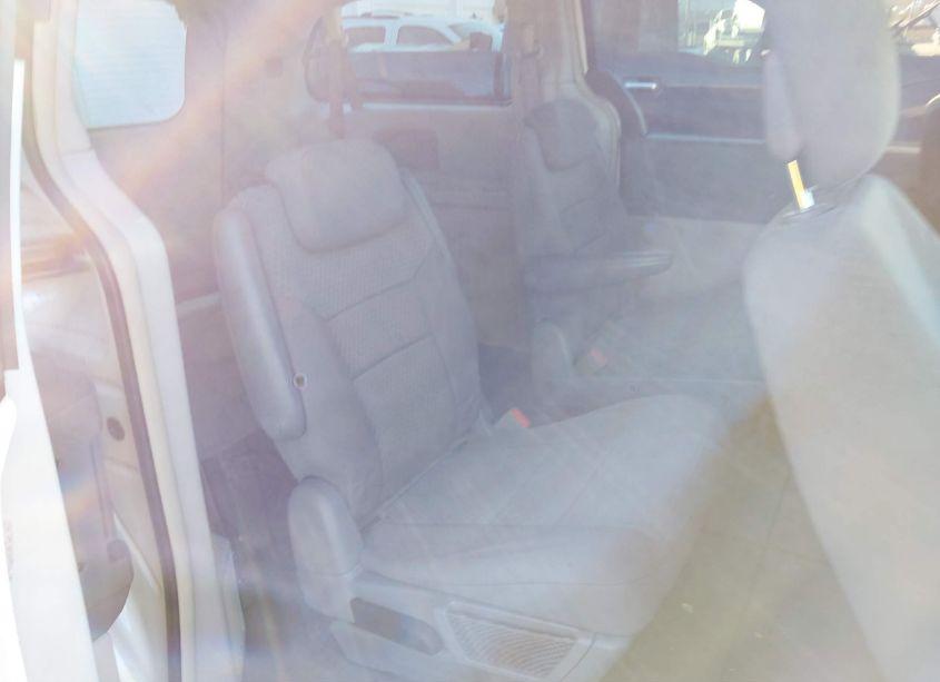 Photo 8 of 2010 Chrysler Town & COUNTRY NEW LX (VIN 2A4RR2D18AR381528)