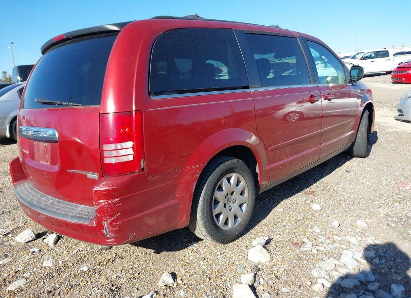 Photo 4 of 2010 Chrysler Town & COUNTRY LX (VIN 2A4RR4DE0AR155563)