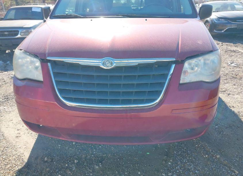 Photo 6 of 2010 Chrysler Town & COUNTRY LX (VIN 2A4RR4DE0AR155563)