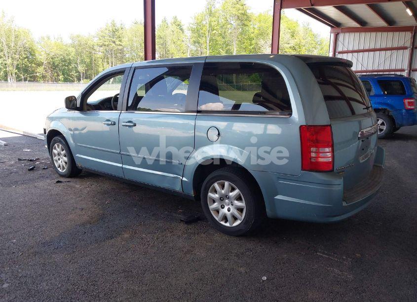 Photo 3 of 2010 Chrysler Town & COUNTRY LX (VIN 2A4RR4DE0AR186389)