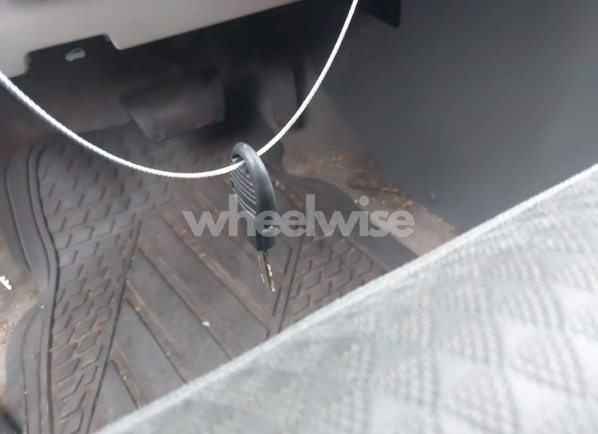 Photo 10 of 2010 Chrysler Town & COUNTRY LX (VIN 2A4RR4DE4AR344250)