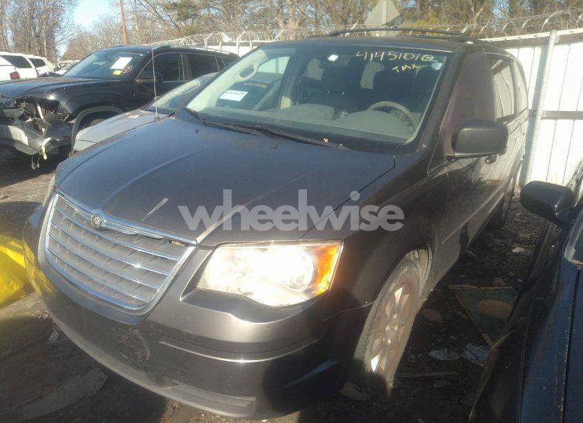 Photo 2 of 2010 Chrysler Town & COUNTRY LX (VIN 2A4RR4DE4AR344250)