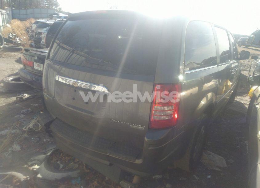 Photo 4 of 2010 Chrysler Town & COUNTRY LX (VIN 2A4RR4DE4AR344250)